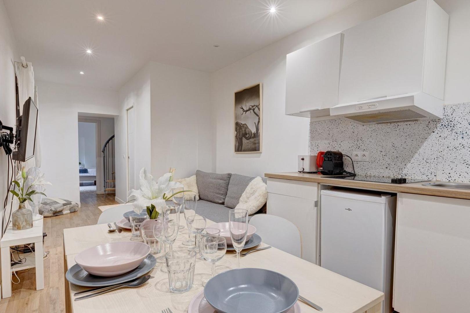 251 Foy - Superb In Apartment
